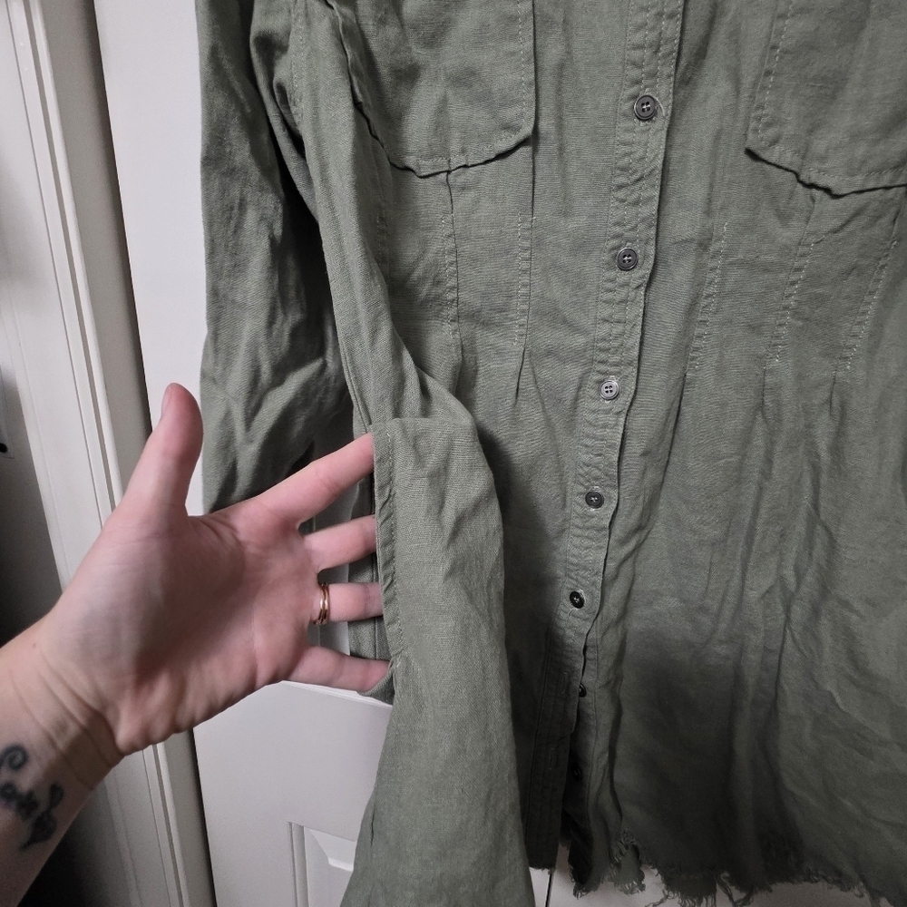 Risen Shirring Long Sleeve Raw Hem Dress With Tapered Waist And Pockets Size S. - Picture 5 of 12